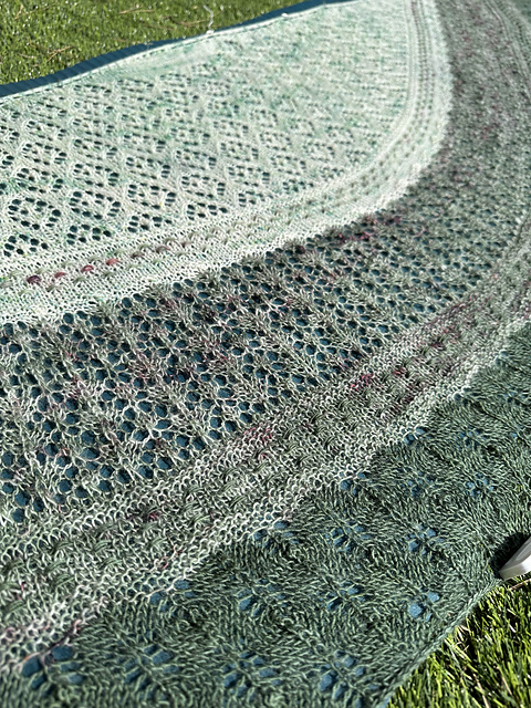 Lovely Sweet : Châle MKAL