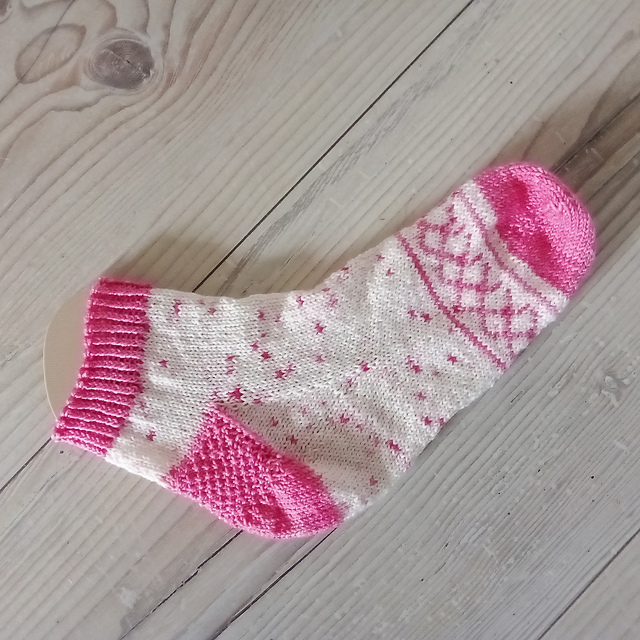 Velvet Pinktober Socks