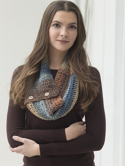 Buttoned Cowl L40694