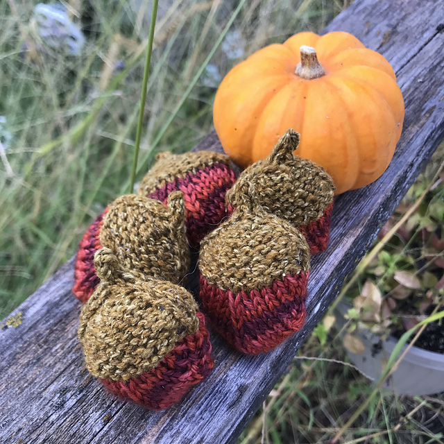 Autumn Acorns Quilt