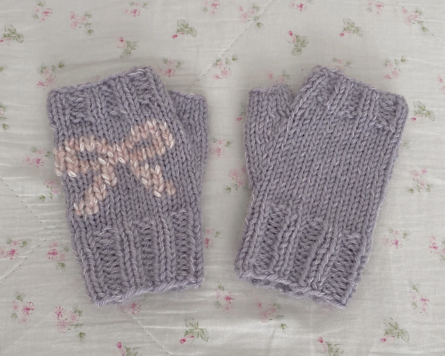 ribbon graph handwarmers