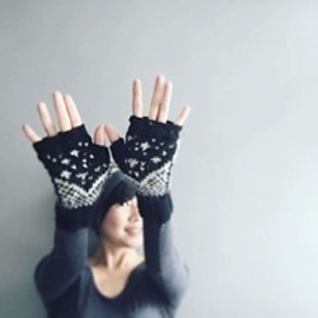 Jujisei Mitts