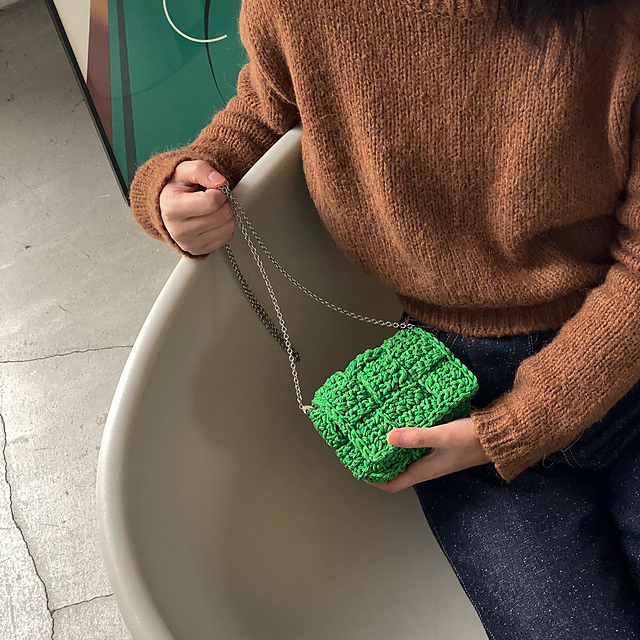 Biscuit Cassette Mini Bag