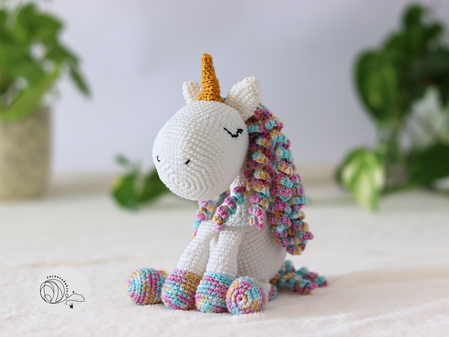 Crochet unicorn