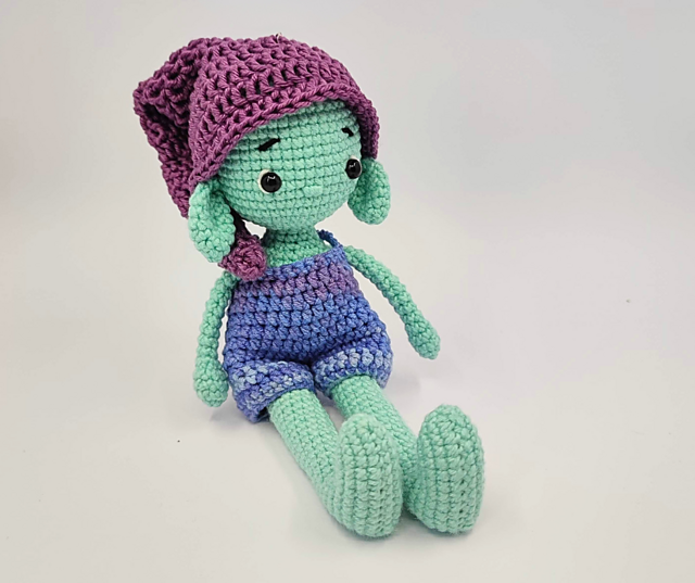 Crochet elf