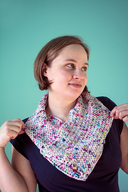 Feather Stitch Cowl