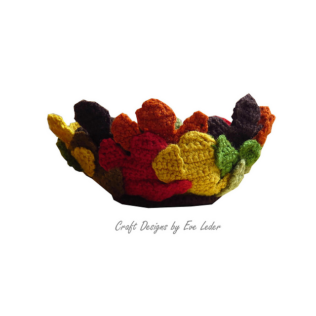 Festive Leaf Bowl