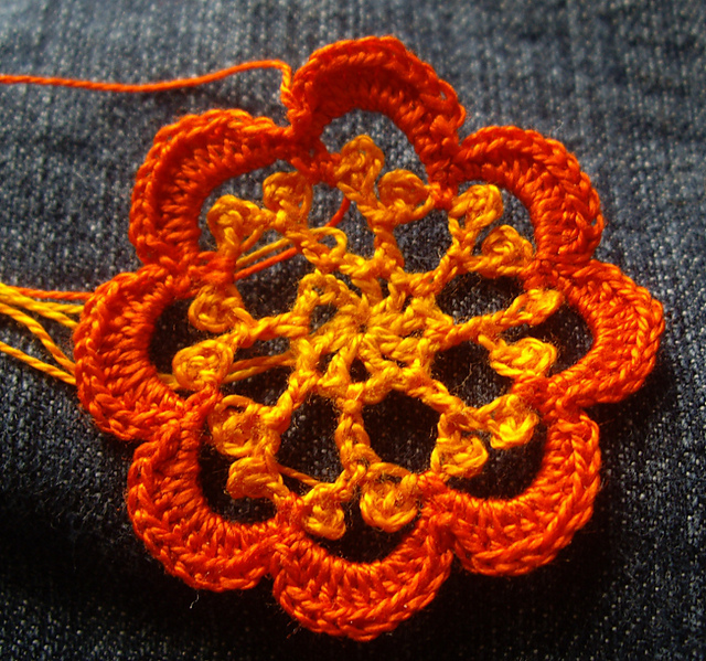#184 Picot Rose