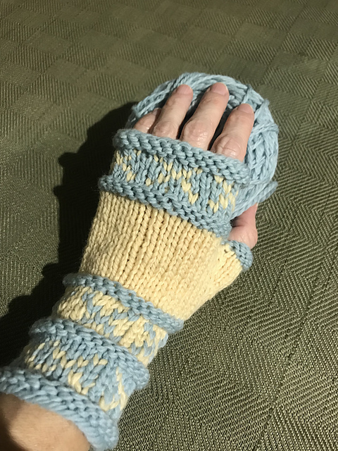 Simple fair isle gloves