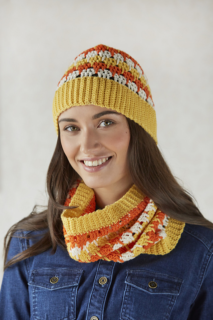Footprints Cowl & Hat