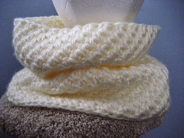 Beautifully Elegant Cowl