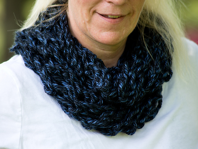 Midnight Breeze Cowl