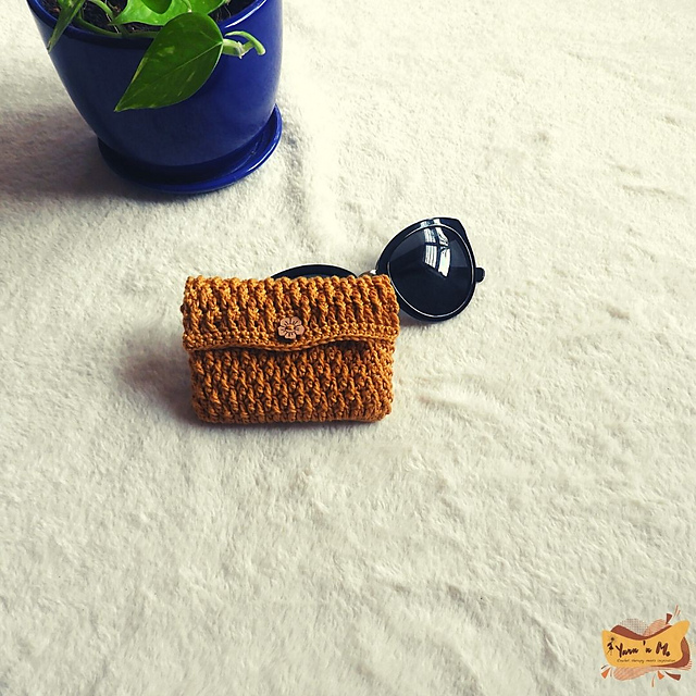 Courage Tissue Pouch