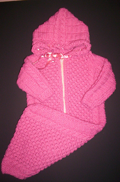 Knit 4 Ply Bunting D-366