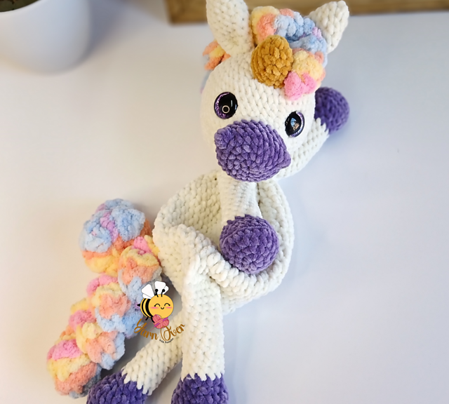 Unicorn lovey amigurumi