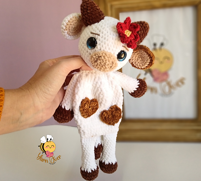 Cuddle me daisy cow