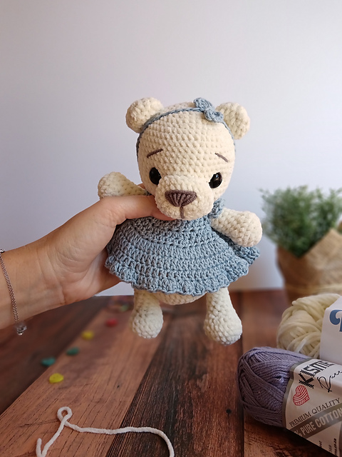 sally bear amigurumi