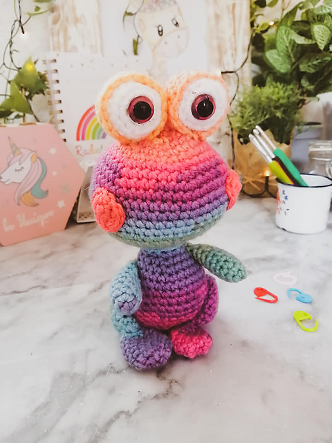 Ribbit the amigurumi frog