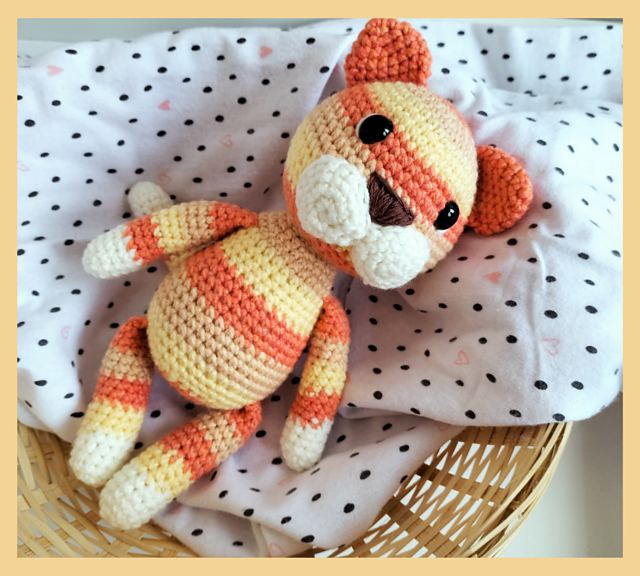 scrap yarn cat amigurumi