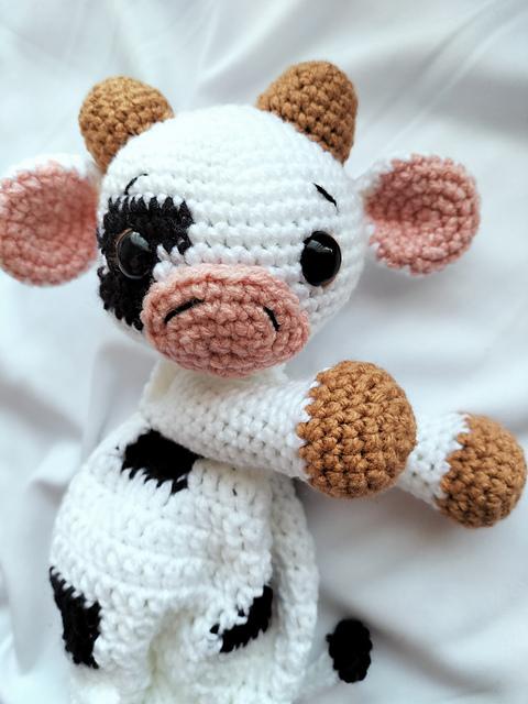 cuddle me cow lovey