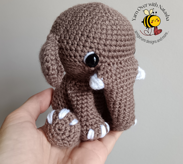 Arloe Elephant amigurumi