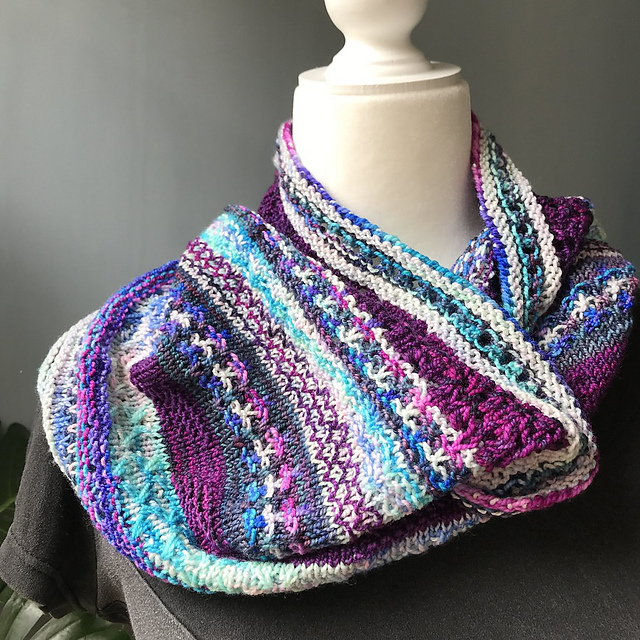 Winter in New York Cowl
