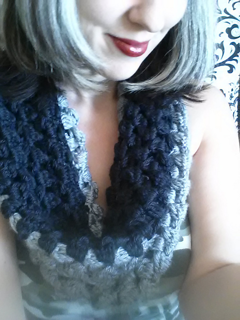 Cluster Stitch Cowl