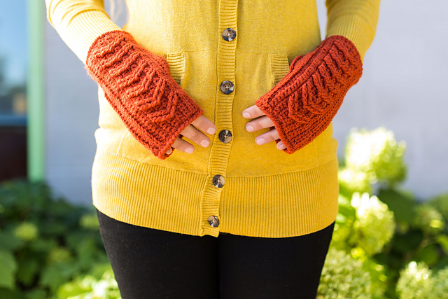 Mountain Road Chevron Mitts