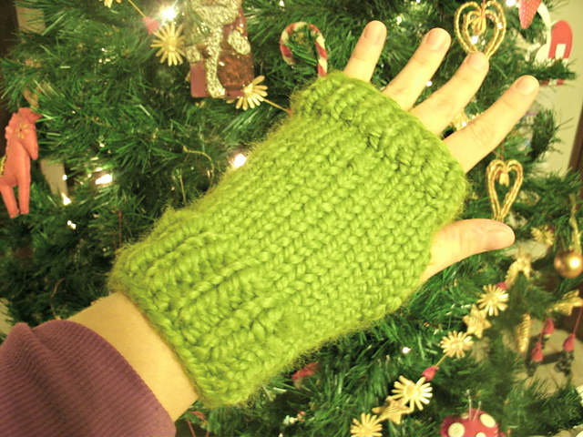 Fast and Chunky Knitted Fingerless Gloves