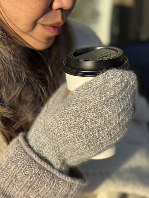 White Elephant Mittens