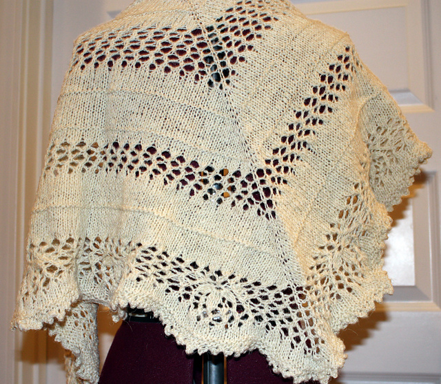Thimbleweed Shawl