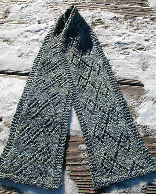 Off-Set Diamonds Scarf