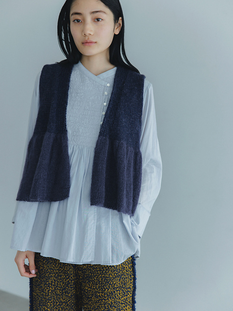 Ravelry: シルクモヘヤとウールアルパカのジレ pattern by blanco ブランコ