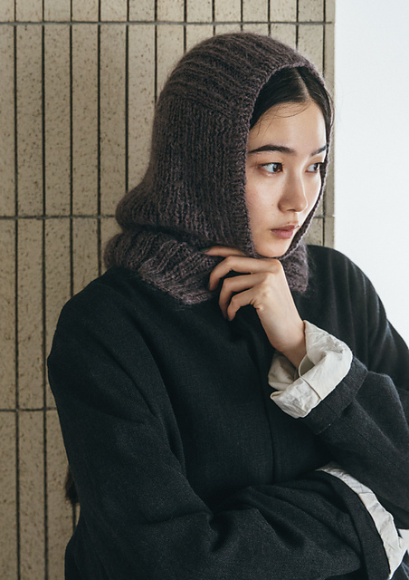 Ravelry: フロントスリットバラクラバ pattern by Mayumi Kawai (河合真弓)