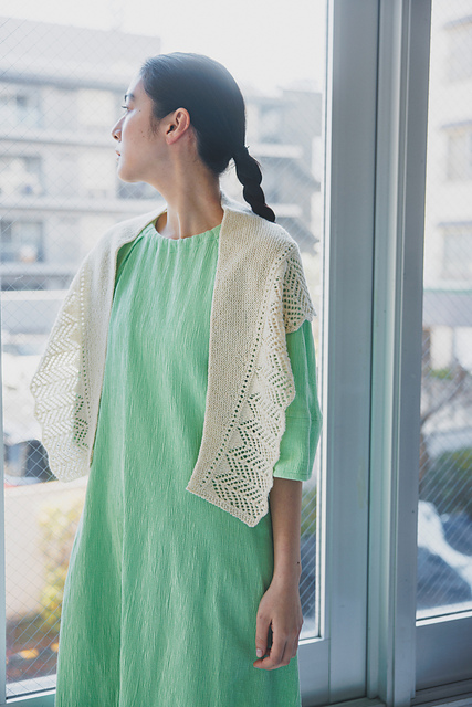 Ravelry: シダーツリーレースショール pattern by Sanae Nasu (那須 早苗）