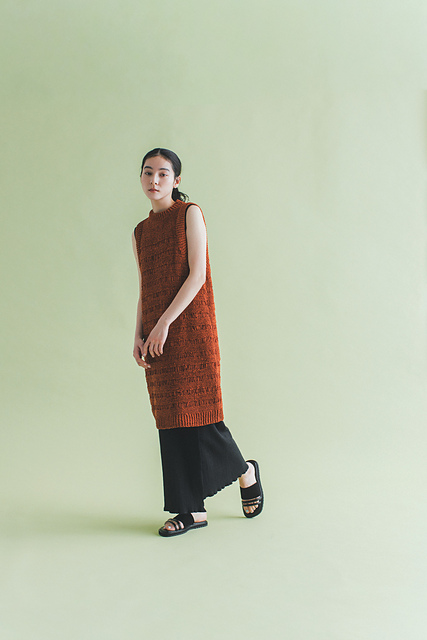 Ravelry: シアーボーダーベスト & ワンピース pattern by Mariko Oka