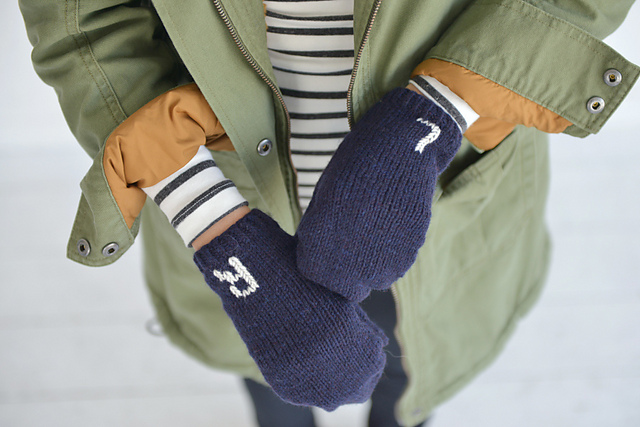 Ravelry: ミトンL&R pattern by Kana Sato(佐藤かな)