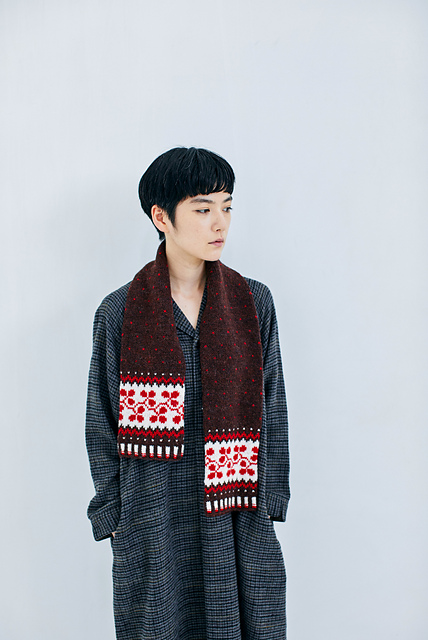 Ravelry: クローバーのマフラー pattern by Sanae Nasu (那須 早苗）
