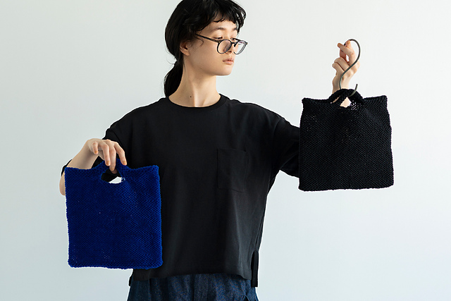Ravelry: TUBEの裏メリヤスステッチバッグ pattern by YOKOTA CO,.LTD