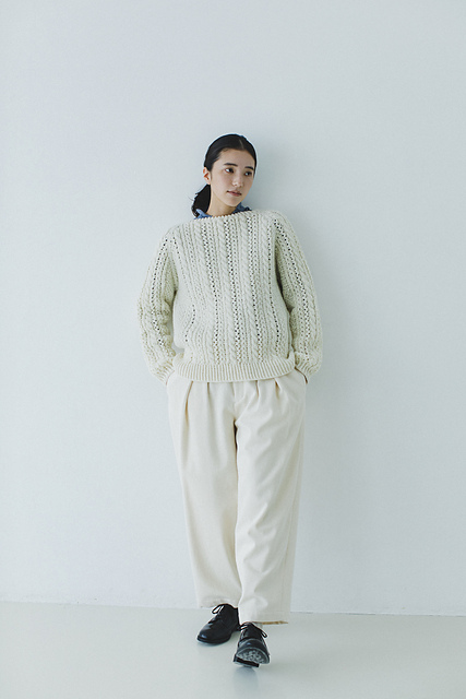 Ravelry: チェビオットのケーブルミックスセーター pattern by