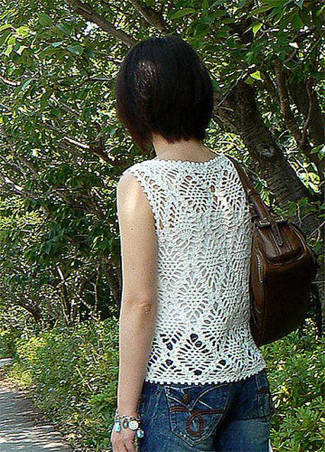 p.30 Pineapple Crochet Vest