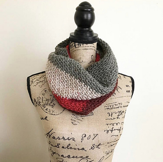 Caron cake cowl