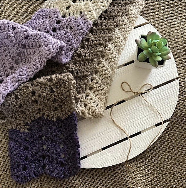 Peephole chevron scarf