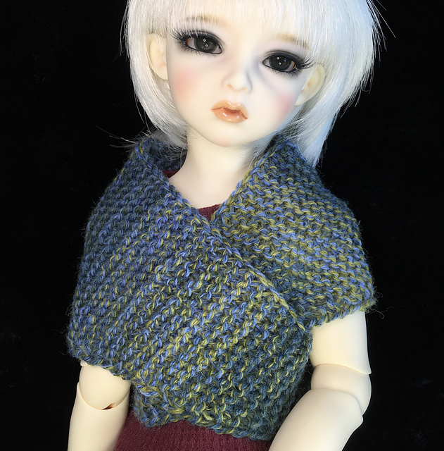 Easy Shawl for 19" BJD