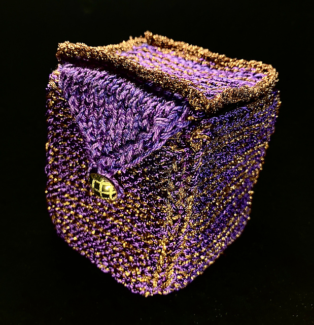 Knitted Gift Box