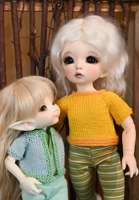 Sweater for 10" BJD Doll