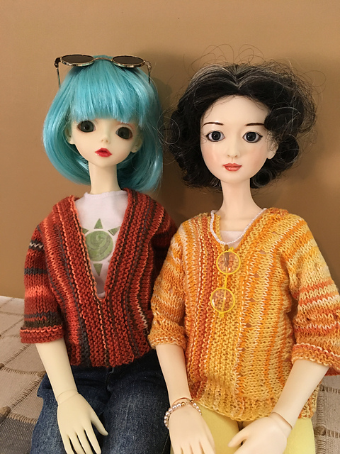 Sweater for 22" BJD Doll
