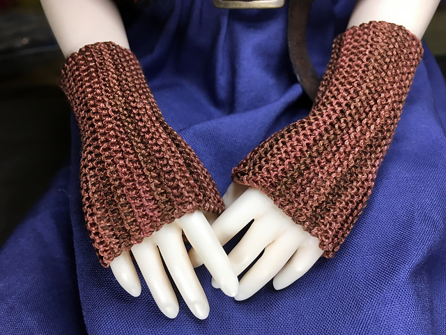 Simple Mitts for 22" BJD