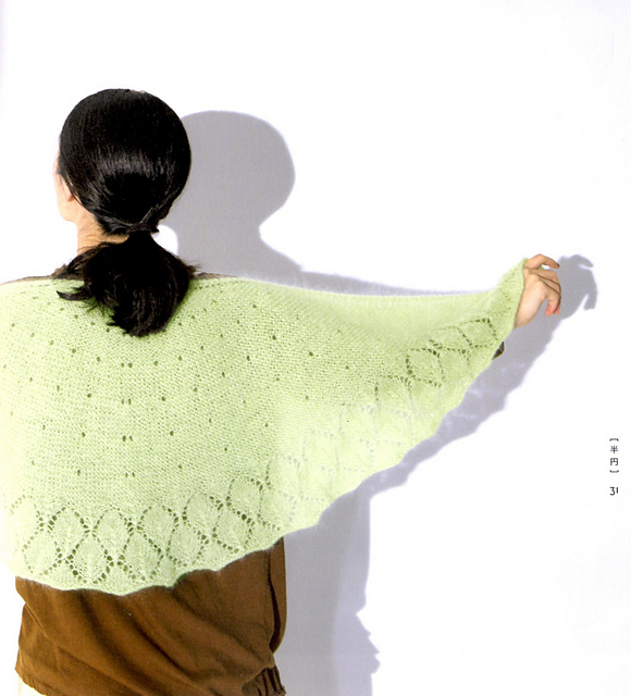 Ravelry: Q Half-circle Lace Shawl 半円形のレーシーショール pattern