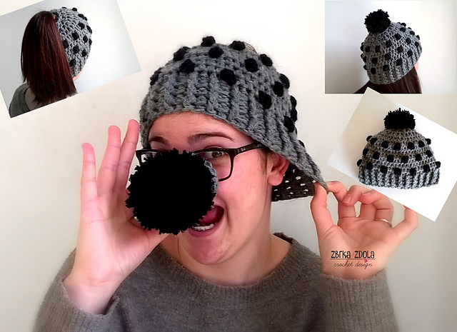 Bobble messy bun hat with a plug